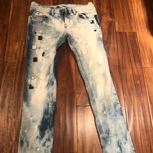 Jeans - Picture 1 of 3
